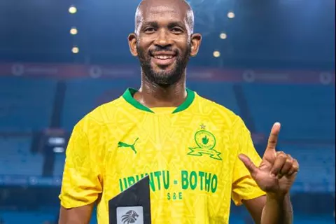 لاعب صنداونز: هناك لحظة قبل مباراة الأهلي غيرت موسمي